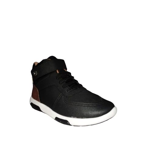 Tênis Pé Com Pé Preto