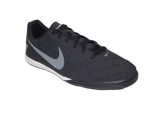 CHUTEIRA INDOOR NIKE BECO 2 010