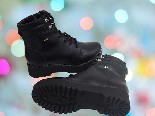 Via Marte Bota S/Baixa Feminina 22-204 Preto