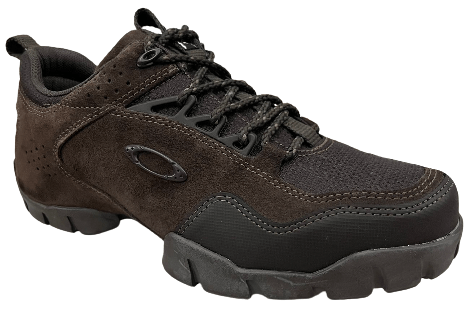 Tênis Oakley Marrom